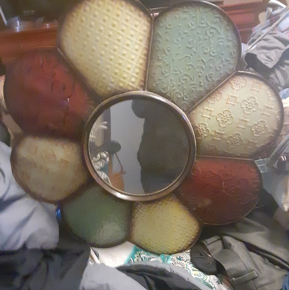 COPY - I have Jewelry- Betsy Johnson necklace - house decor- coach 👛 and a popp - Picture 5 of 16